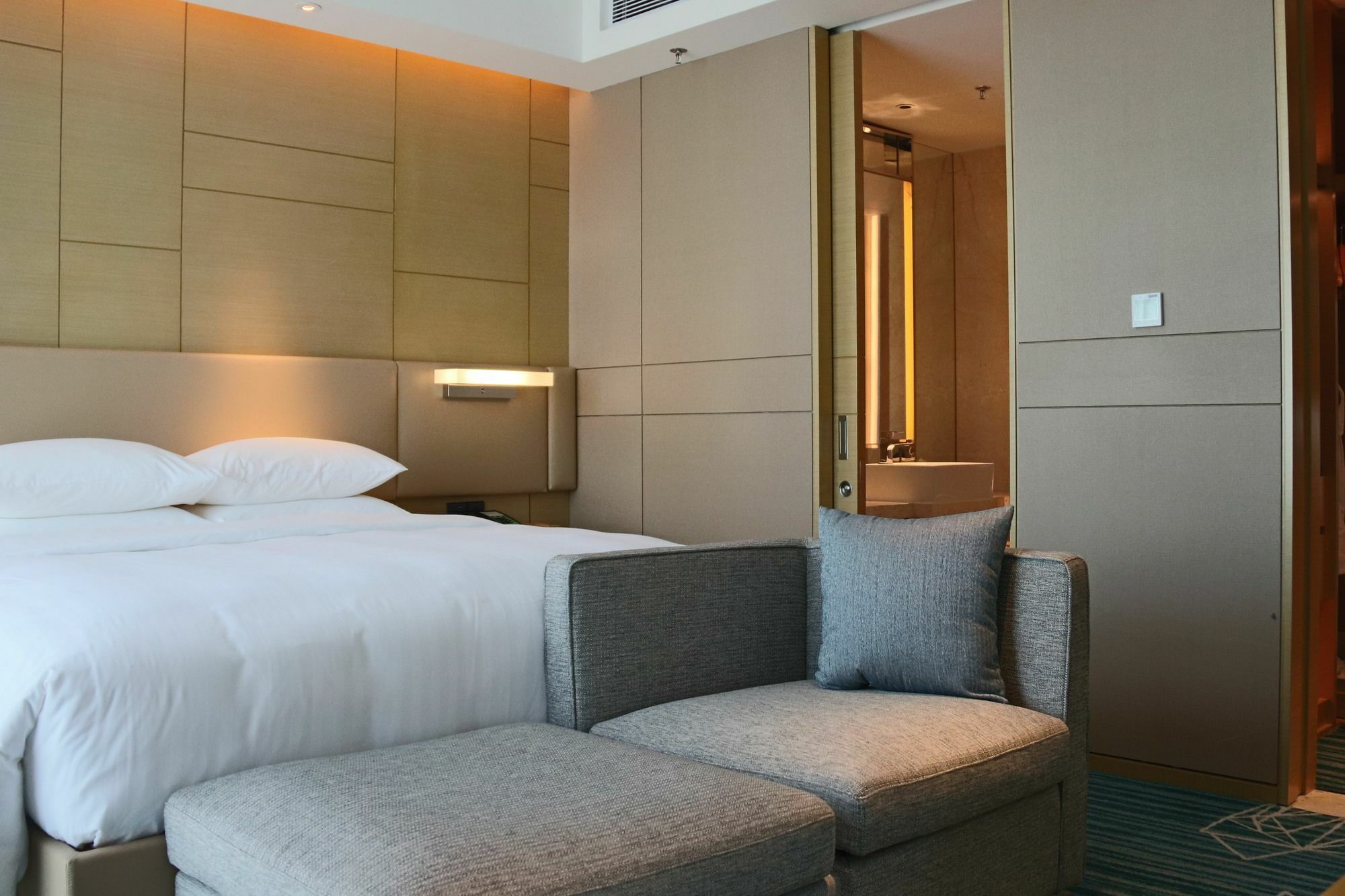 Hotel Courtyard By Marriott Shunde Longjiang, Near Furniture Fair Zewnętrze zdjęcie